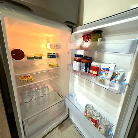 Univers Near Airport *