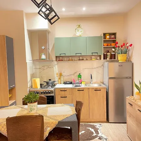 Regency Univers Near Mother Teresa Airport & 10 Min From Centre *