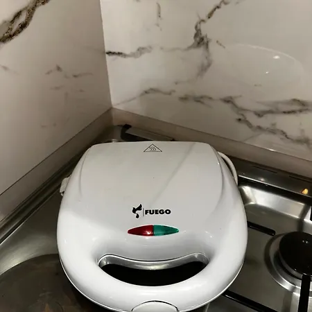 Regency Univers Near Mother Teresa Airport & 10 Min From Centre Lejlighed Tirana