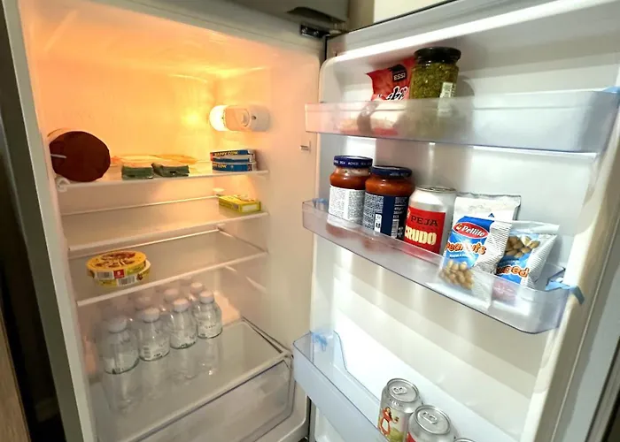 Regency Univers Near Mother Teresa Airport & 10 Min From Centre *