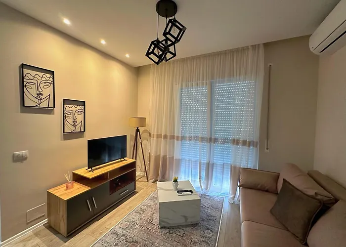 شقة Regency Univers Near Mother Teresa Airport & 10 Min From Centre تيرانا