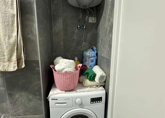 Regency Univers Near Mother Teresa Airport & 10 Min From Centre Apartment Tirana