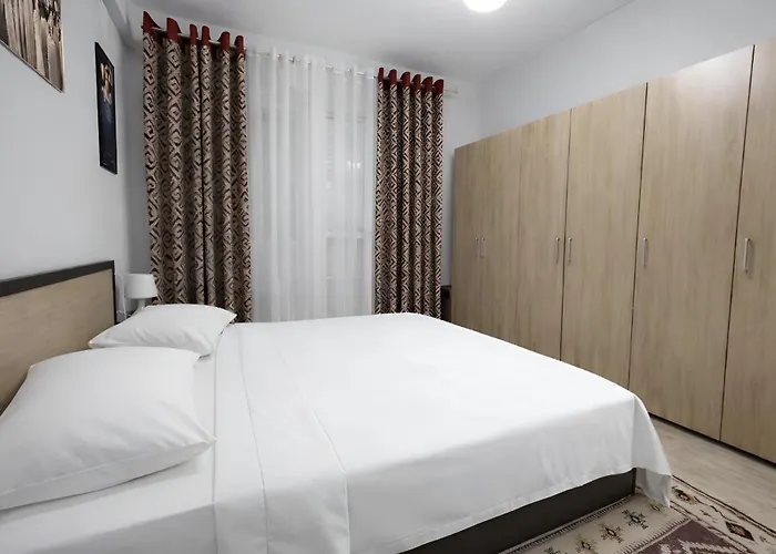 Regency Univers Near Mother Teresa Airport & 10 Min From Centre Appartement *